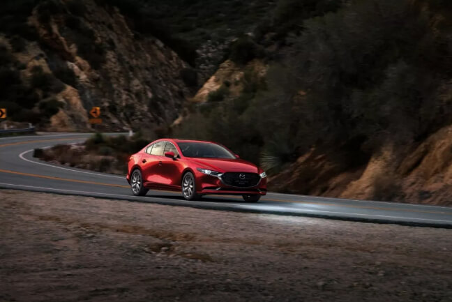 长安马自达次世代MAZDA3昂克赛拉M-TALK | 这款车征服了现役年龄最高的赛车手