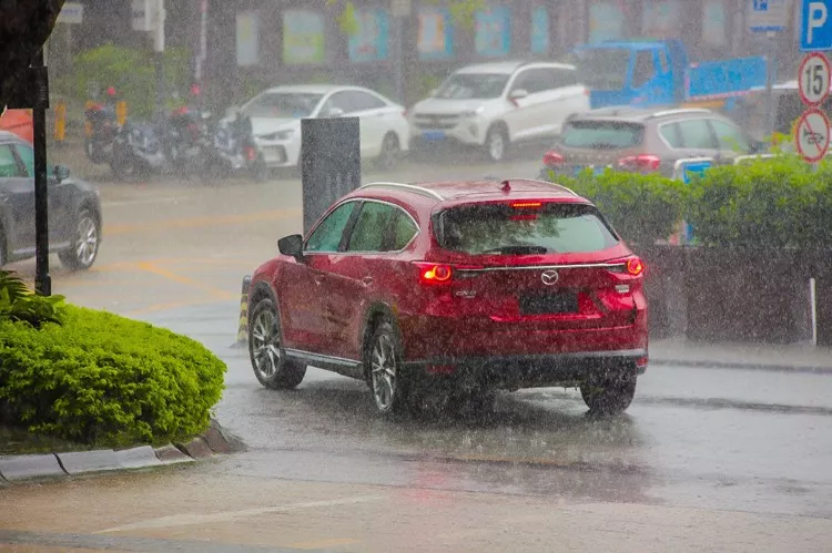 cx-8现在多少钱，马自达cx-8提车多少钱，cx-8两驱尊贵多少钱