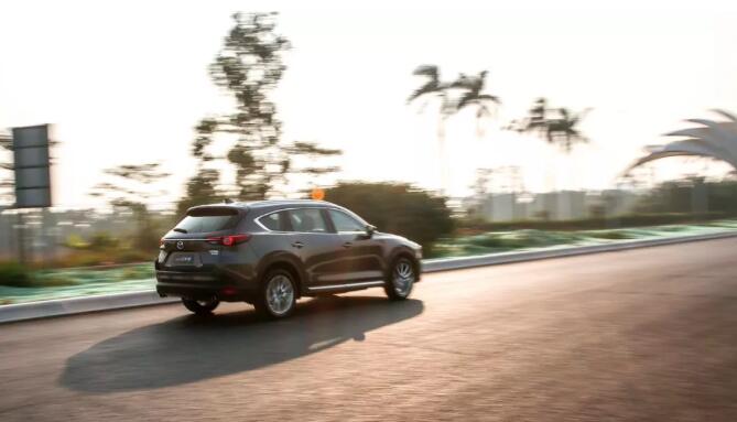 cx-8现在多少钱，马自达cx-8提车多少钱，cx-8两驱尊贵多少钱