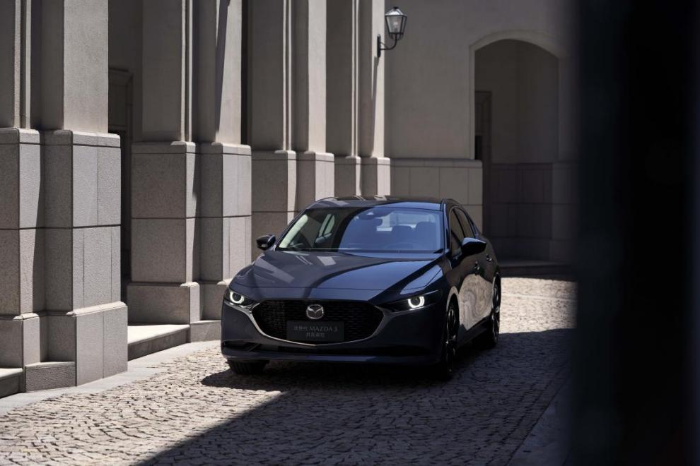 MAZDA3